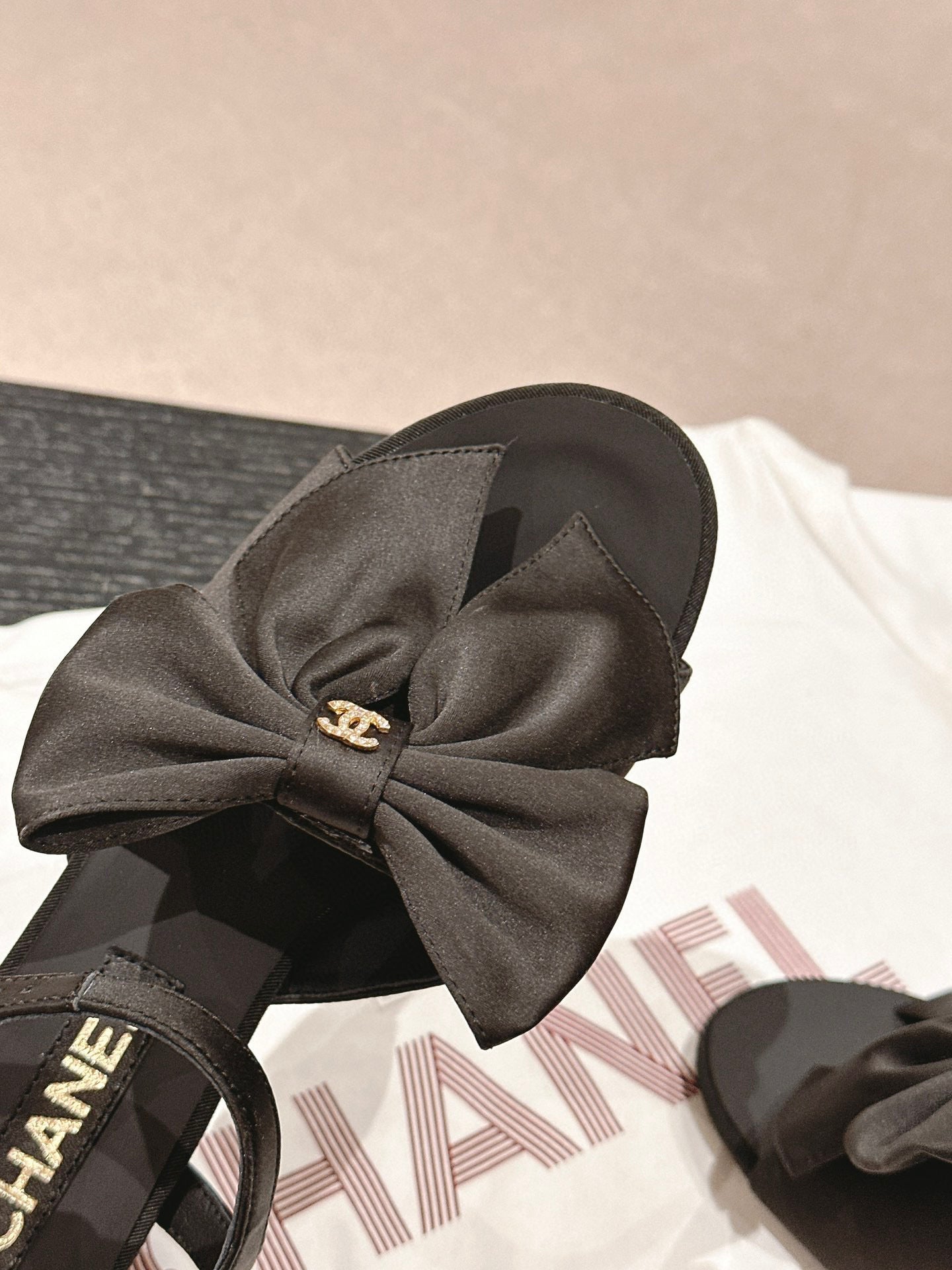 CE-Lady’s Shoes