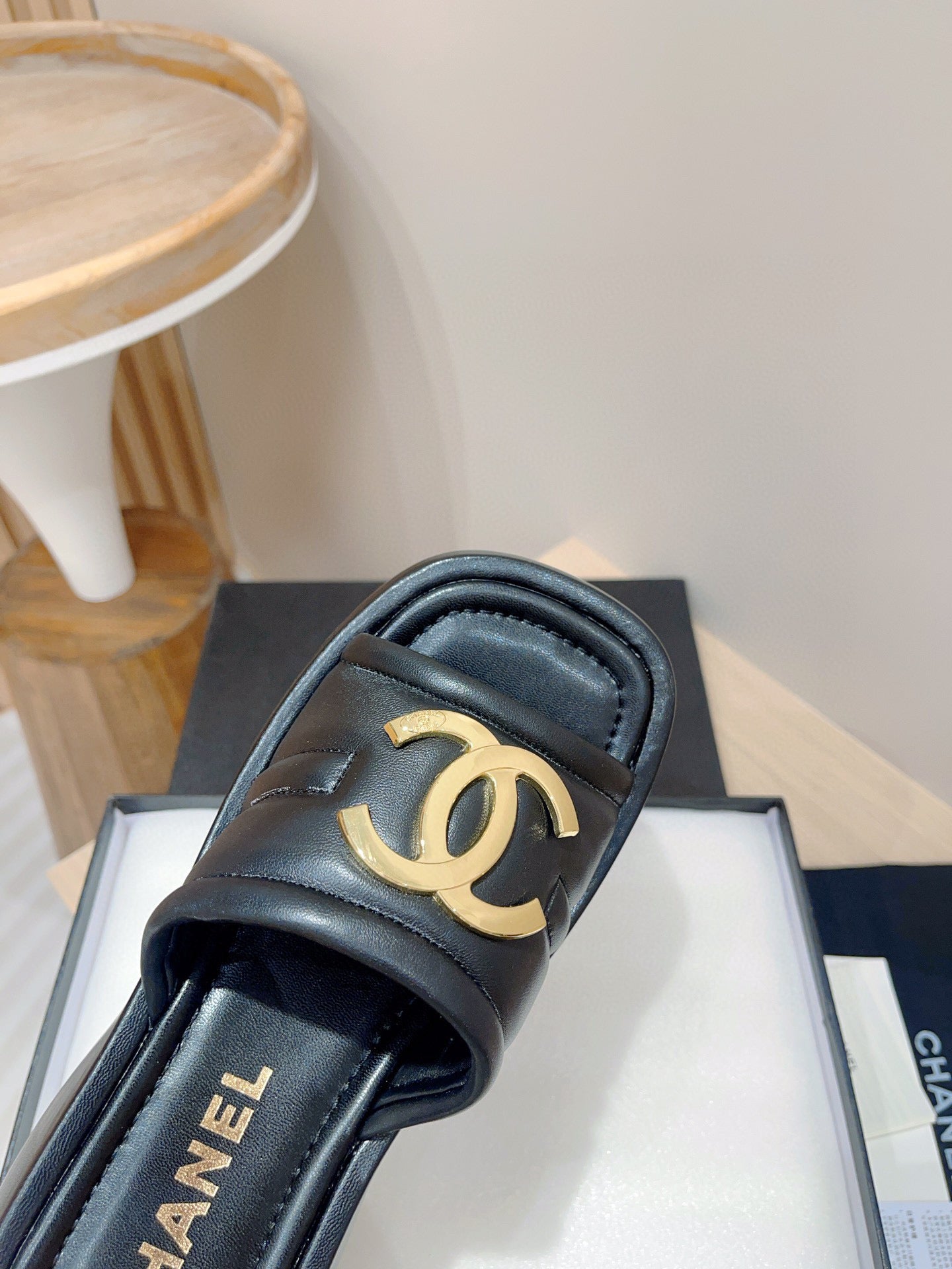 CE-thick bottom slippers