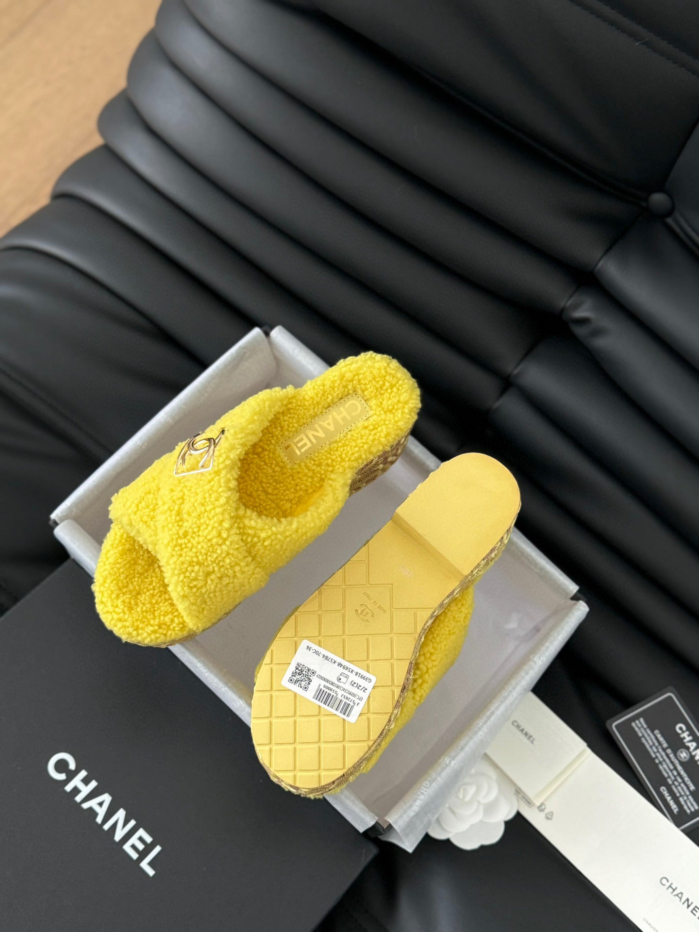 CE-Soft and fluffy fur