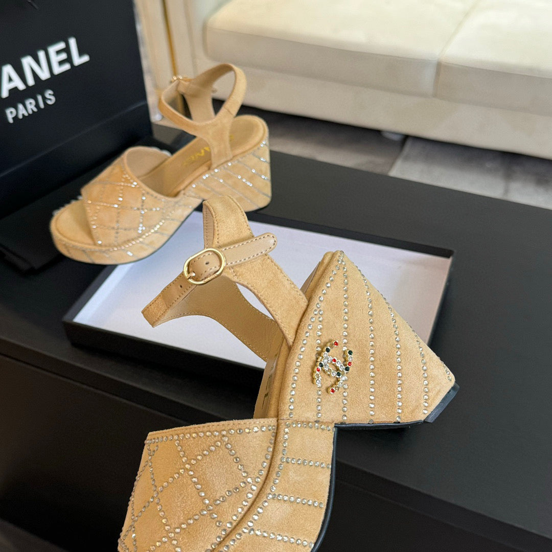 CE-Platform wedge sandals