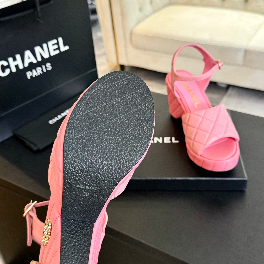 CE-Platform wedge sandals