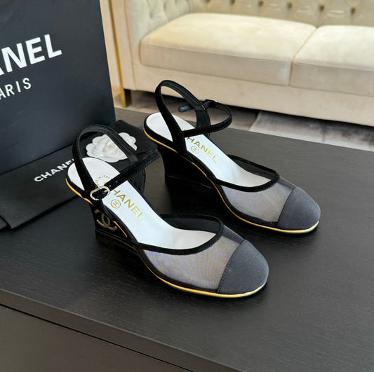 CE-Gauze sandals
