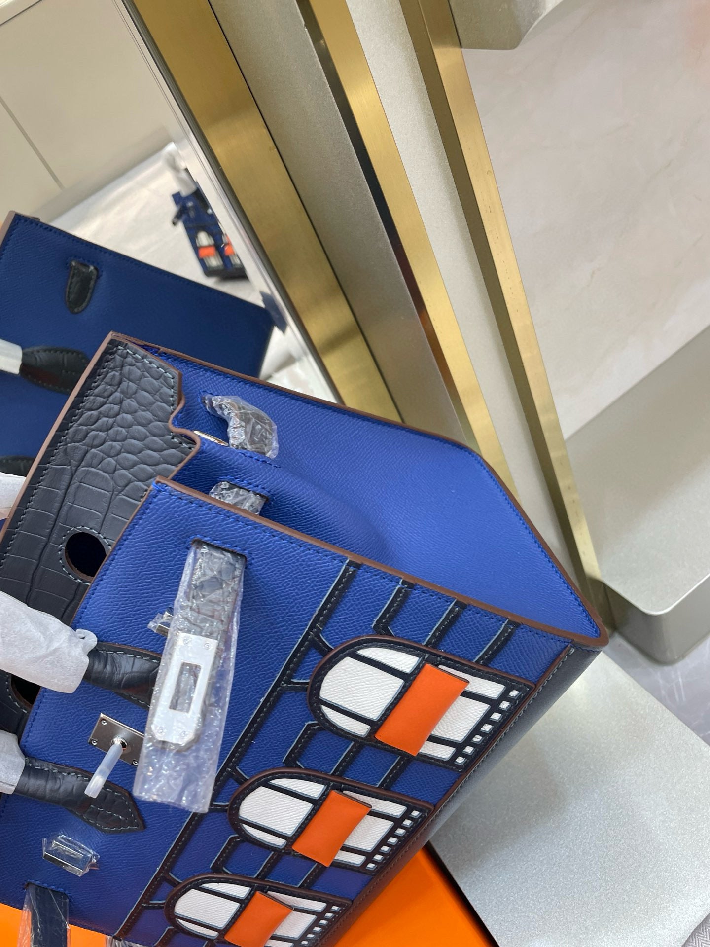 H-𝗙𝗮𝘂𝗯𝗼𝘂𝗿𝗴