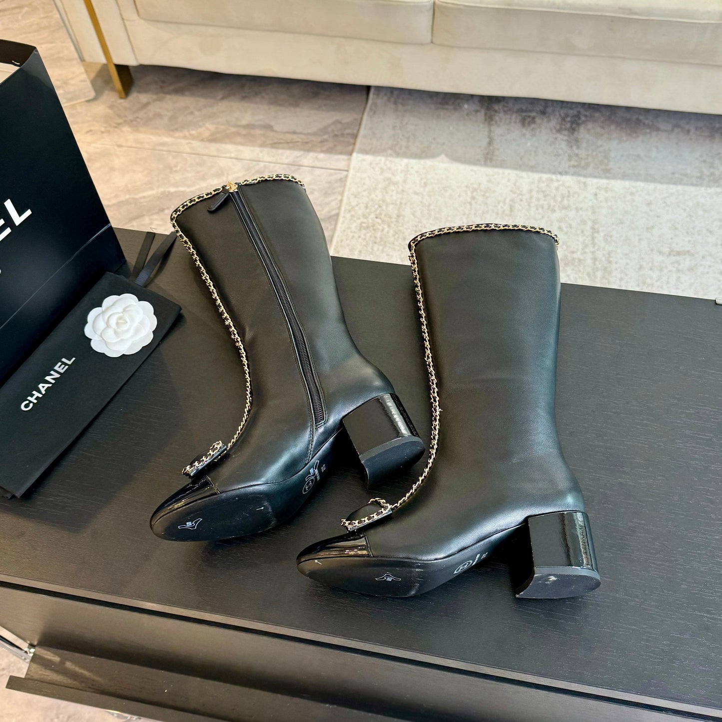 CE-chain bow boots