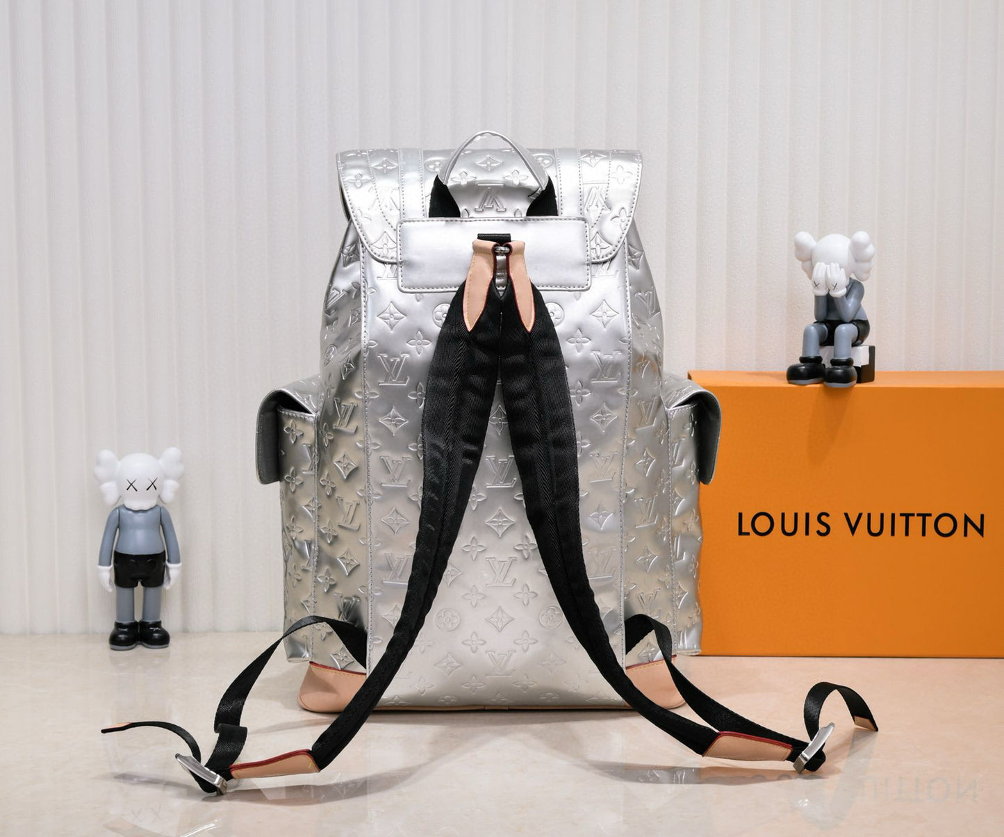 L-Silver Glossy Christopher Backpack