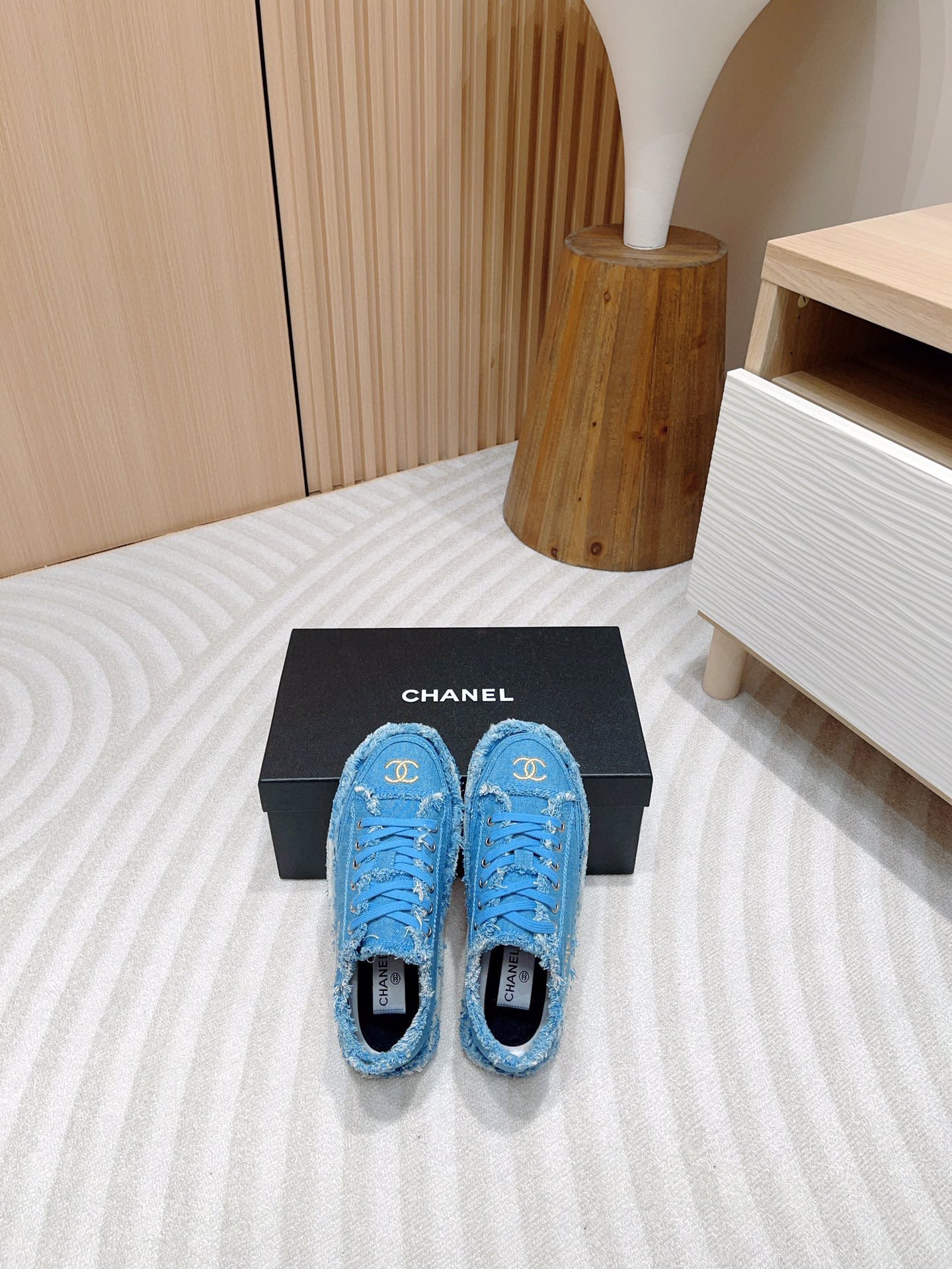 CE-Canvas shoes