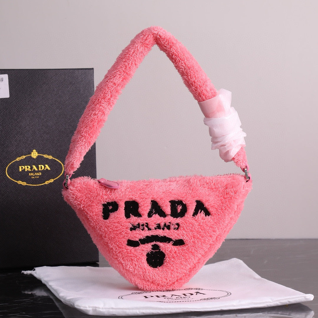 P-Plush triangle bag