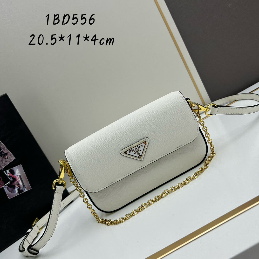 P-The new chain crossbody bag