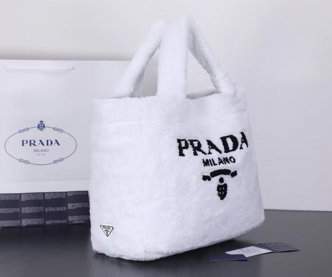 P-Towel handbag