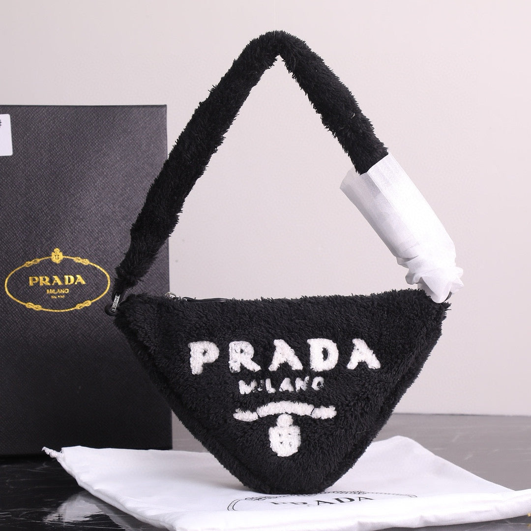 P-Plush triangle bag