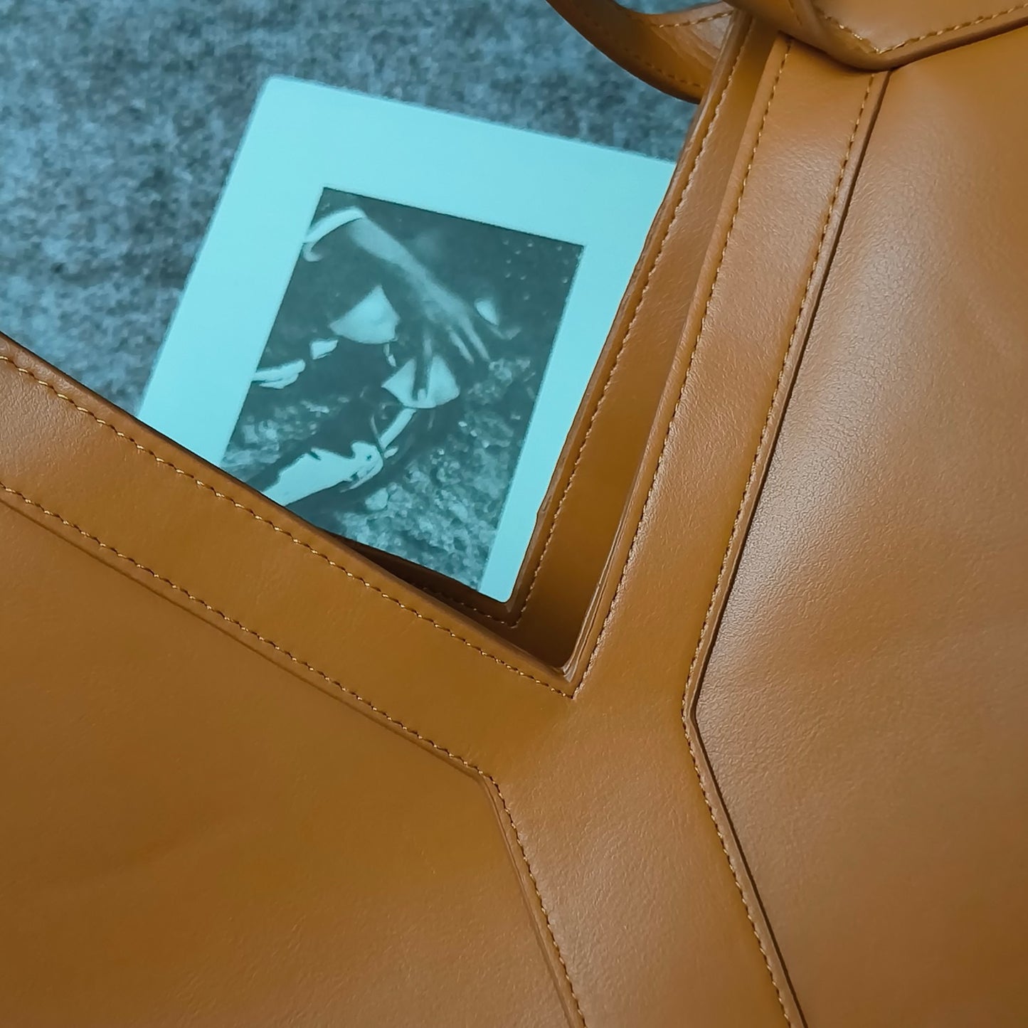Y-New fine grain leather tote bag!