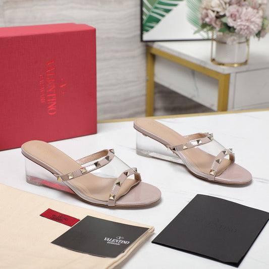 V-Unique and elegant