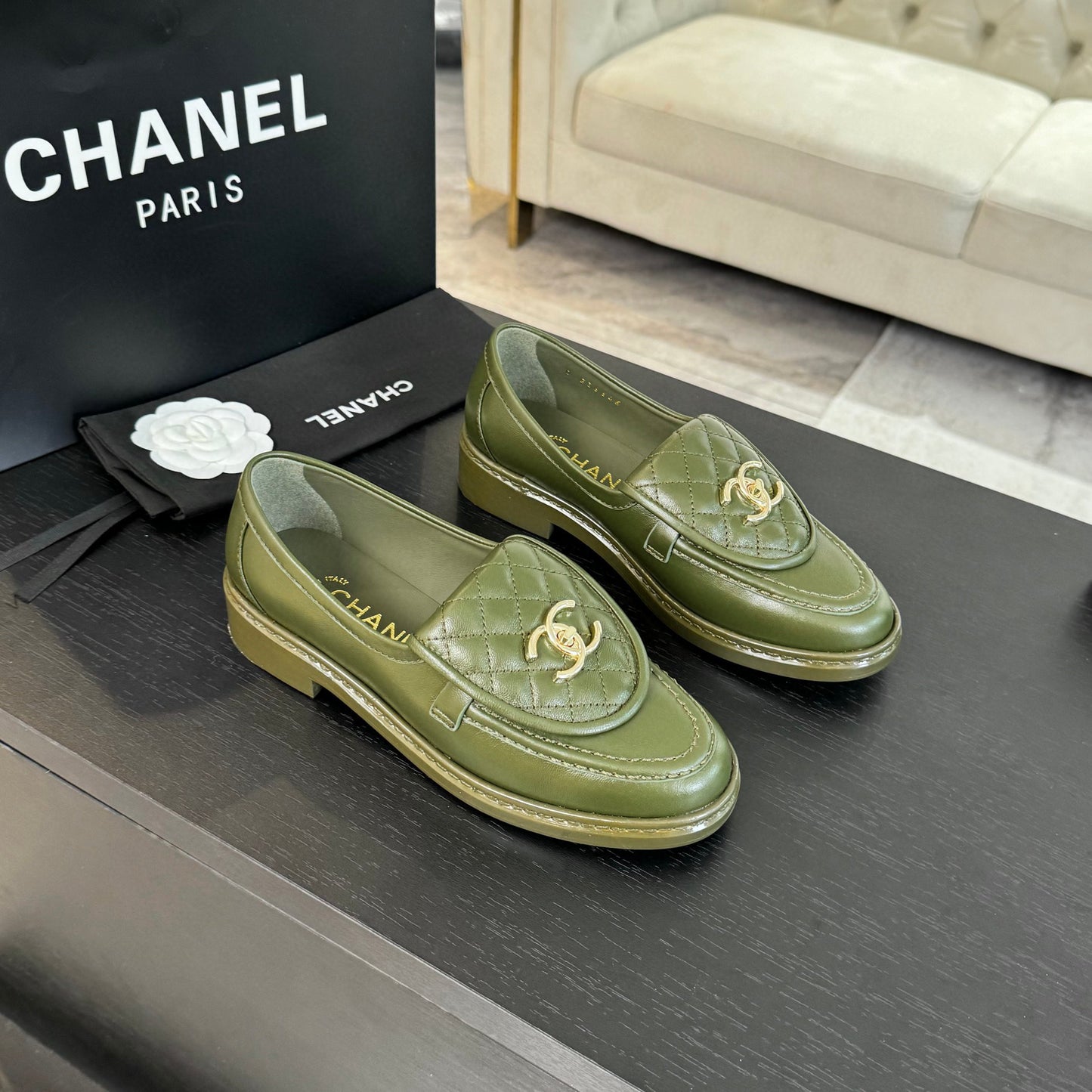 CE-Classic clamshell loafers