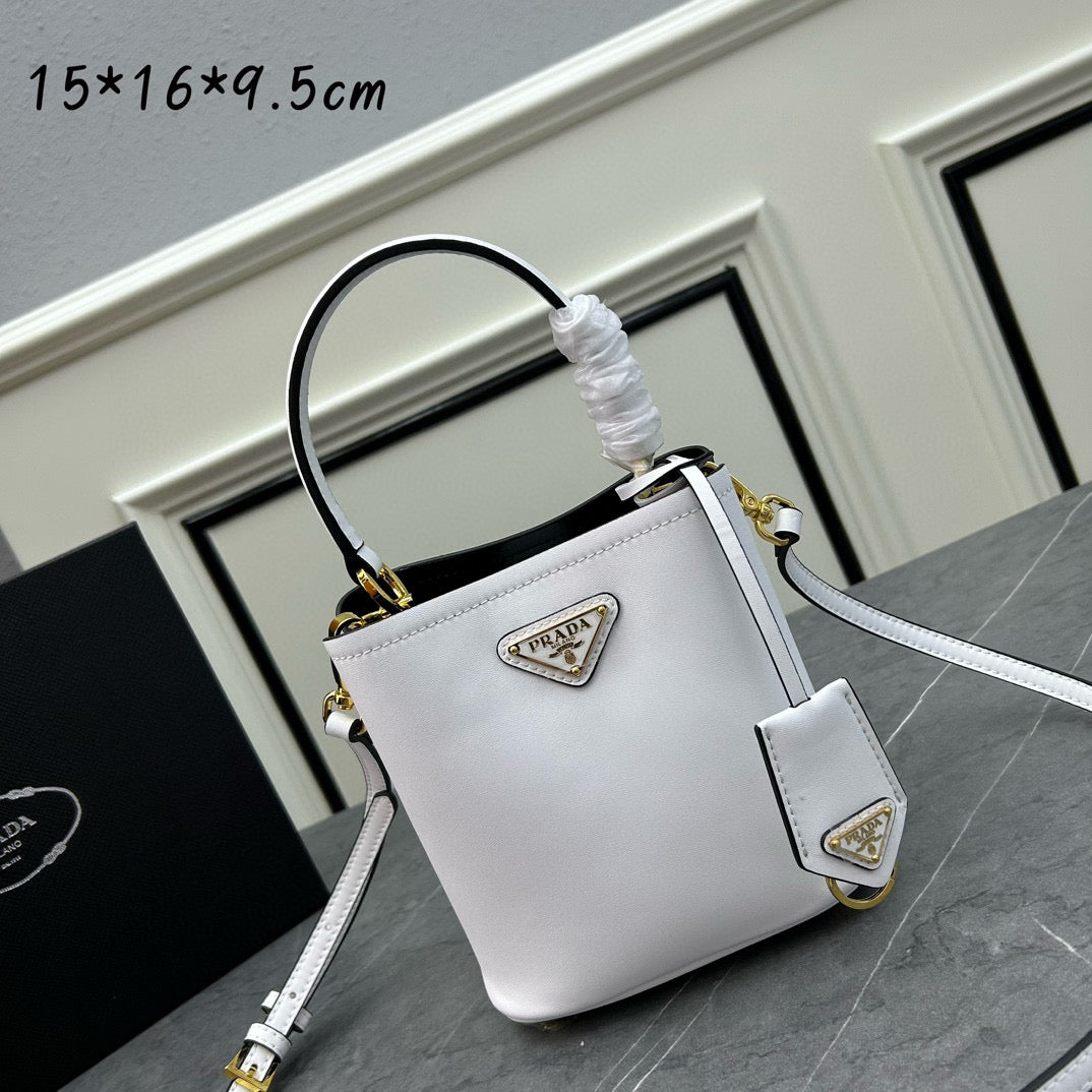 P-New bucket bag