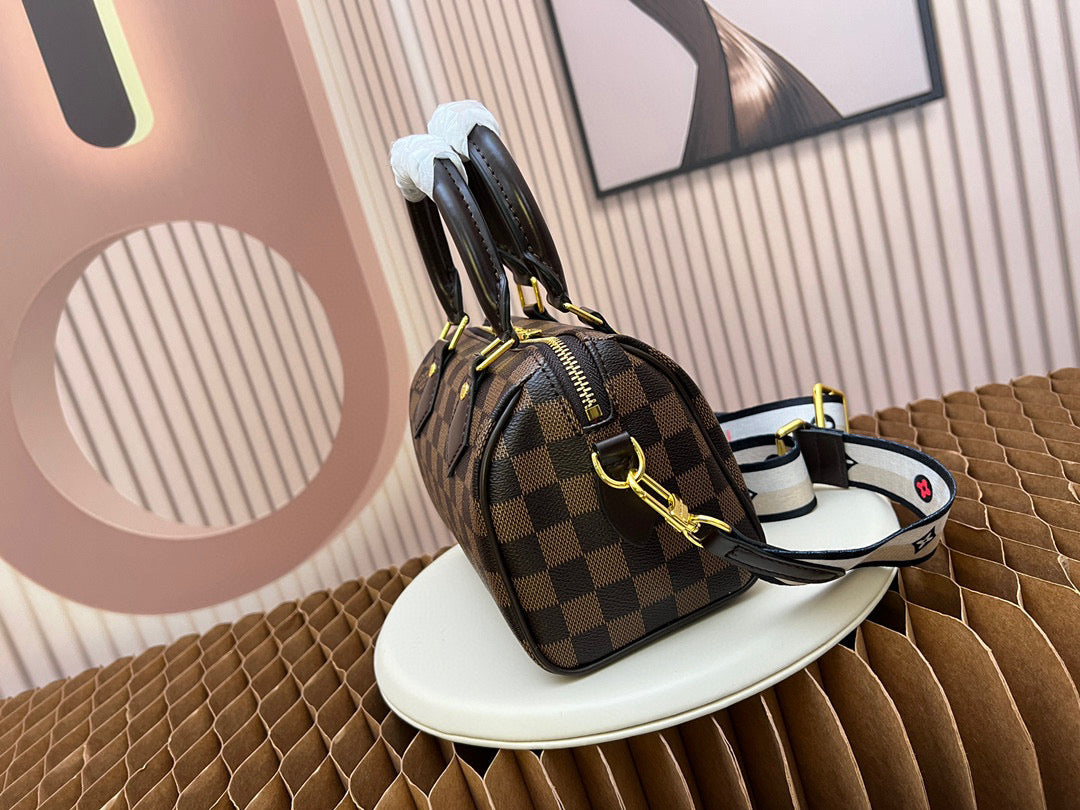 L-Damier Ebène