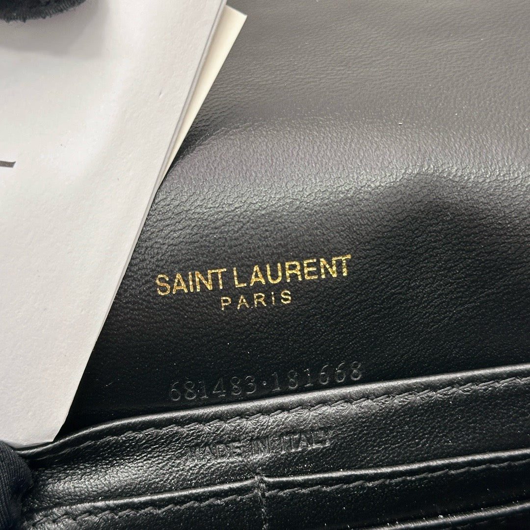 Y-Monogram woc