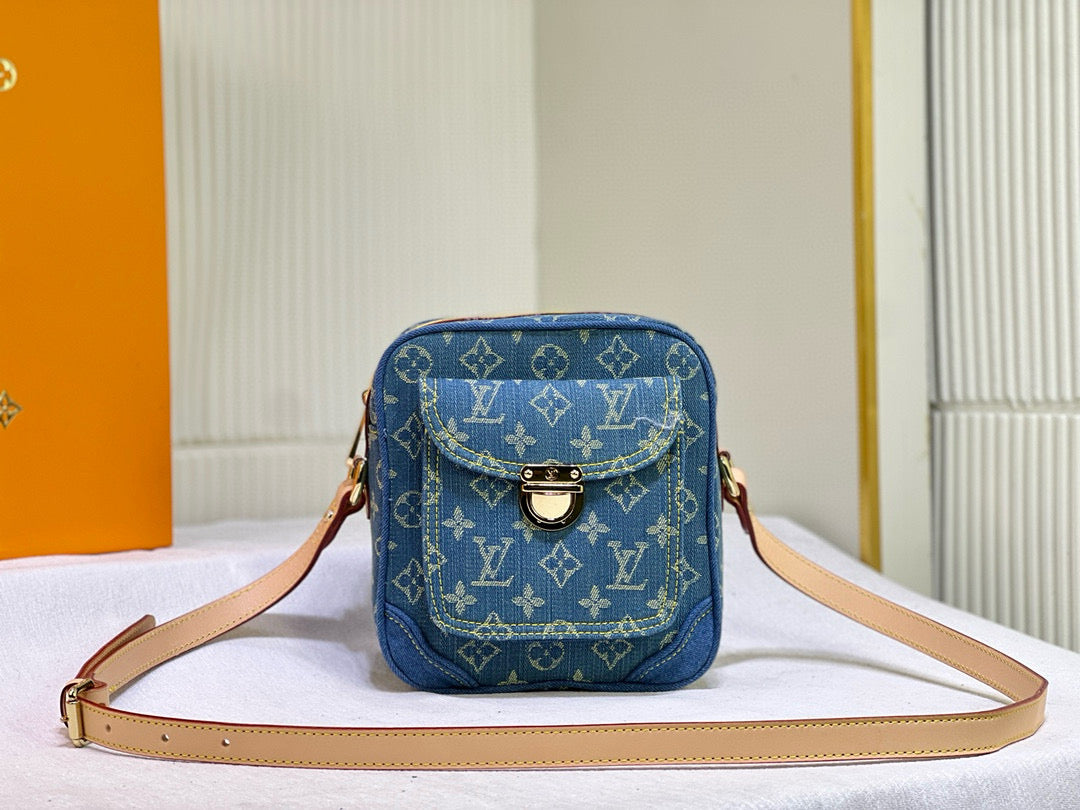 L-Retro denim crossbody