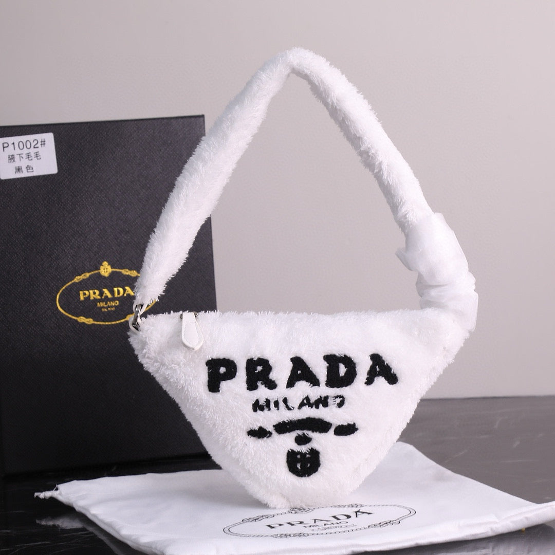 P-Plush triangle bag