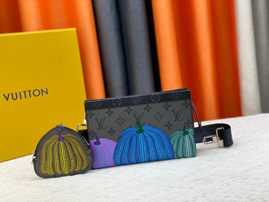 L-Gaston Wearable Wallet