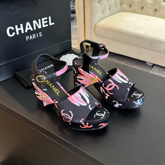 CE-Platform wedge sandals