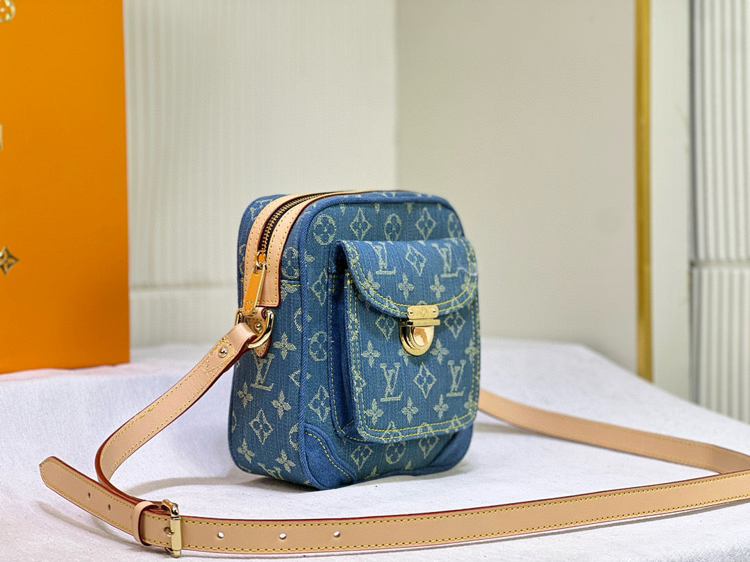 L-Retro denim crossbody