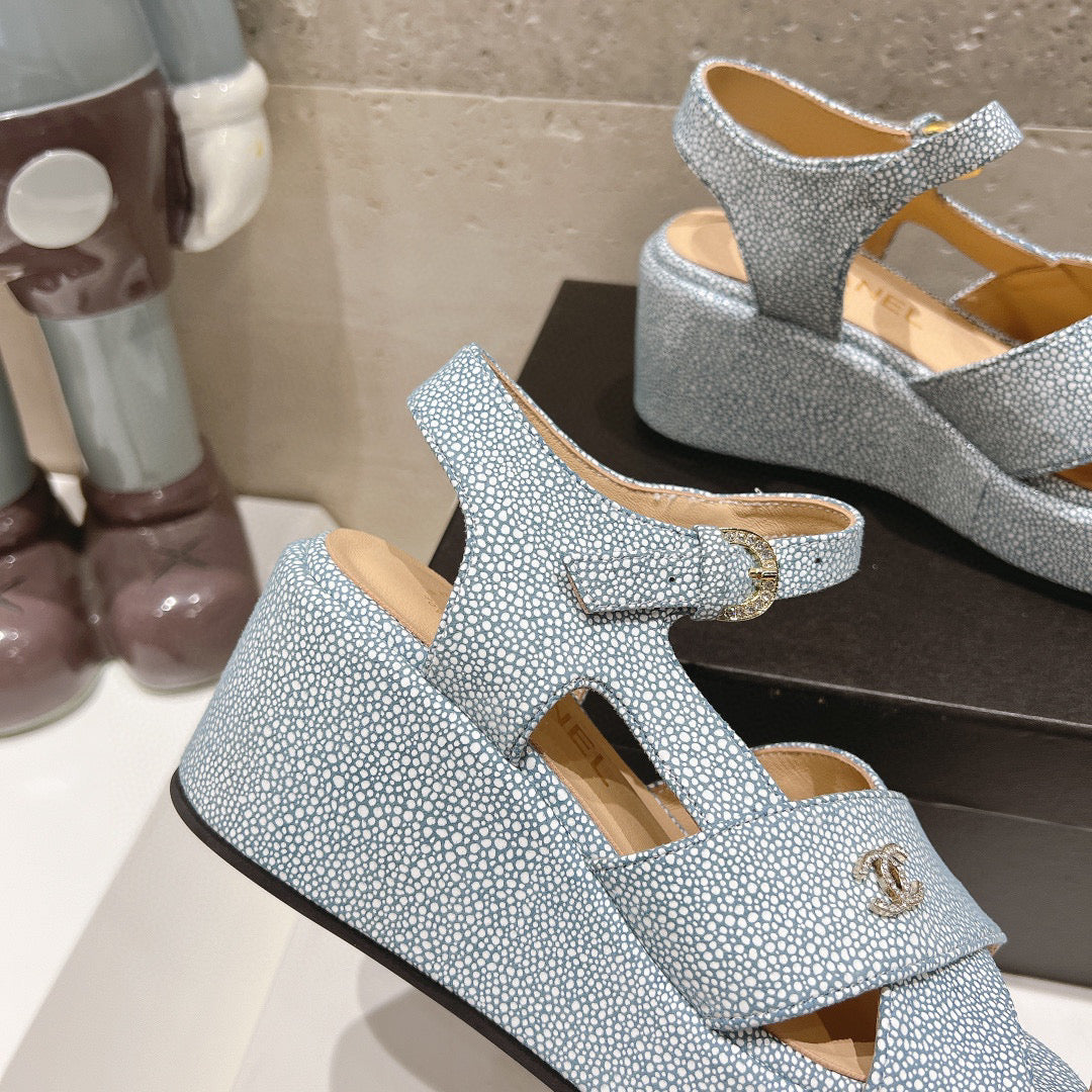 CE-High heel sandals
