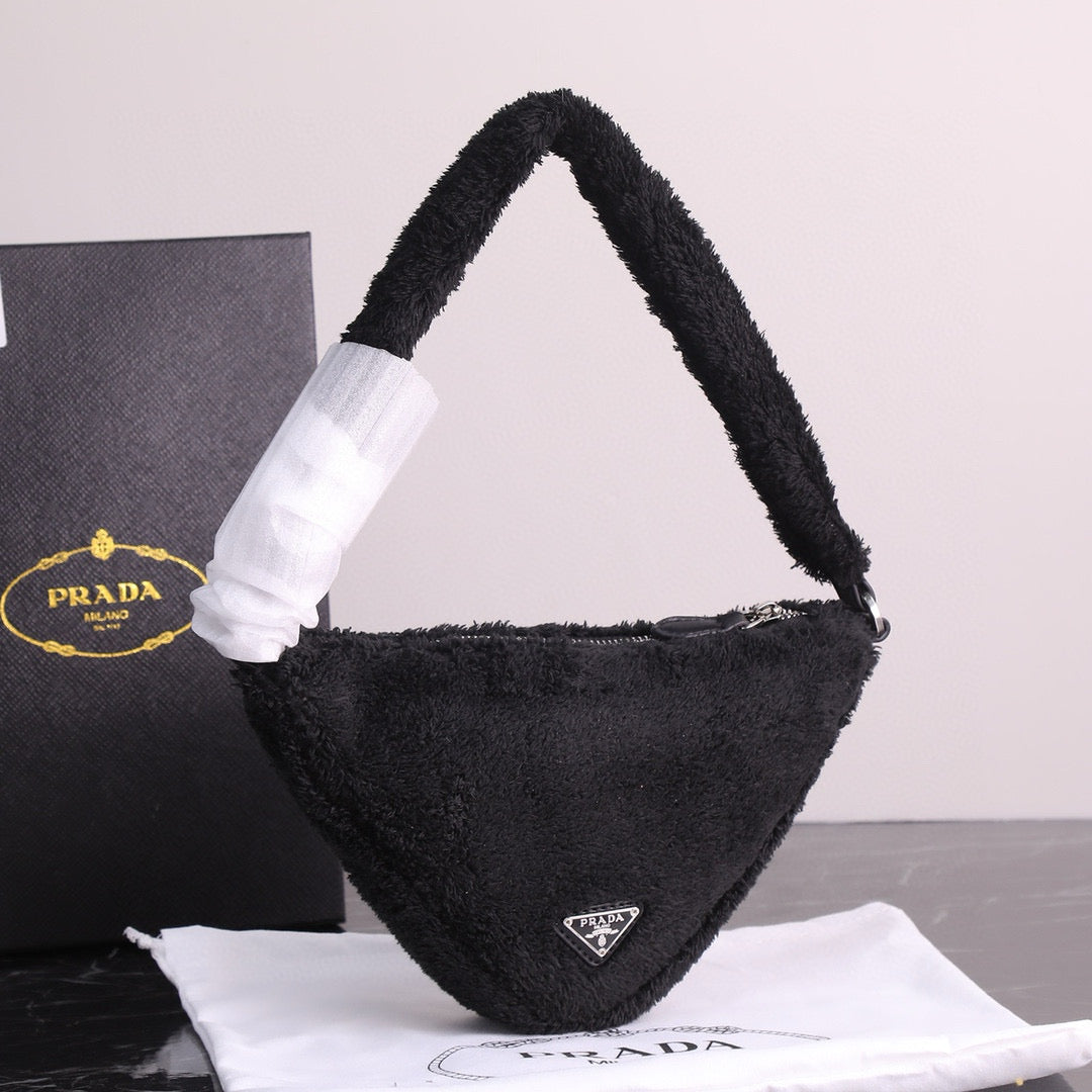 P-Plush triangle bag