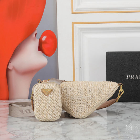 P-Raffia triangle bag