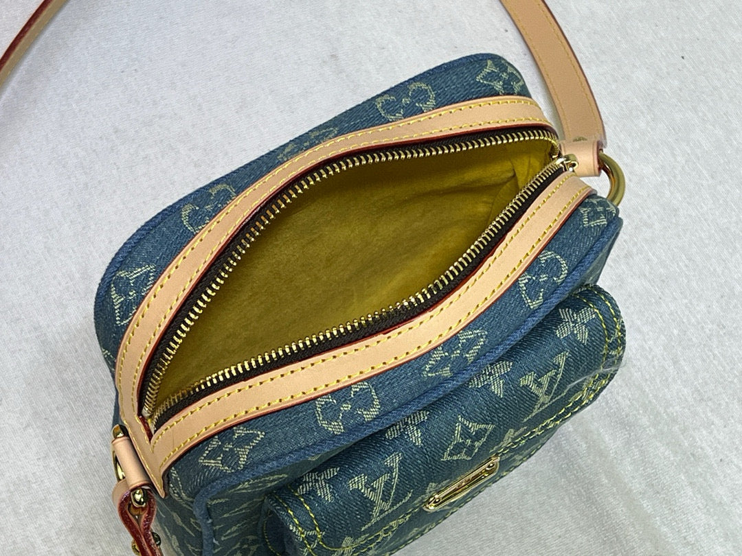 L-Retro denim crossbody