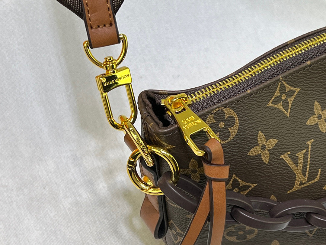 L-Crossbody bag