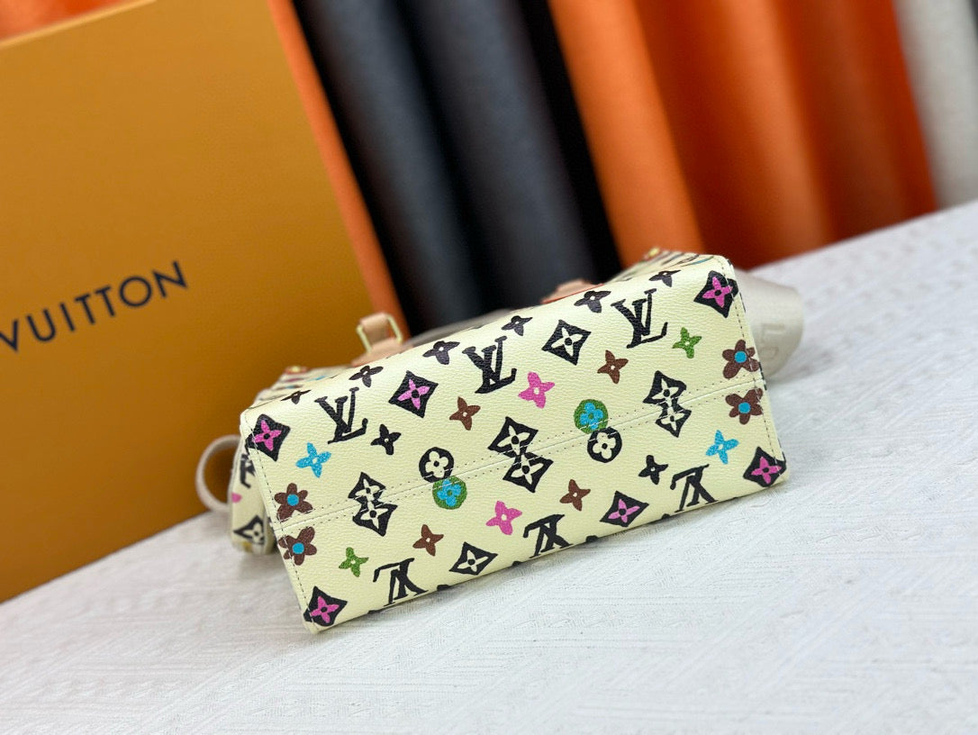 L OnTheGo Tote