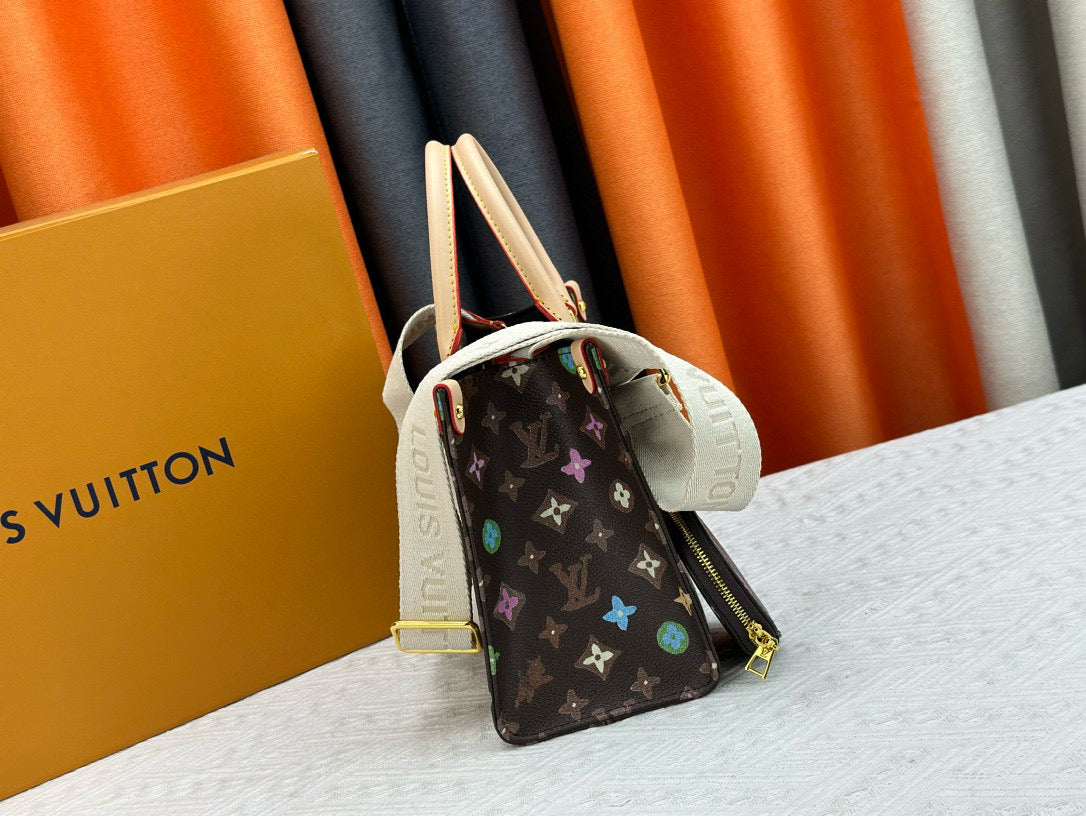 L OnTheGo Tote