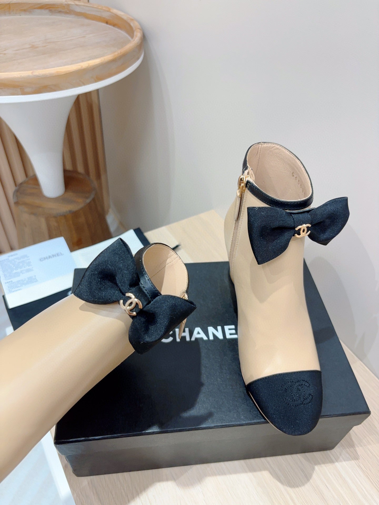 CE-Heel bow short boots