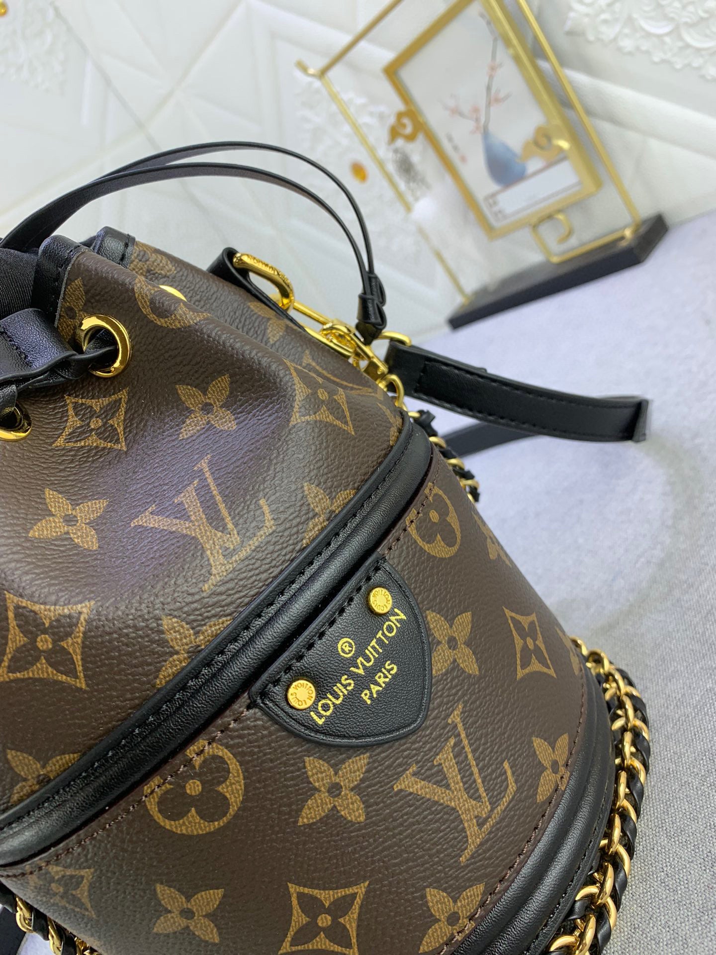 L-Fortune bucket bag