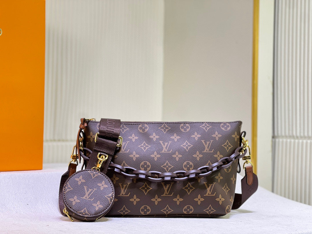 L-Crossbody bag