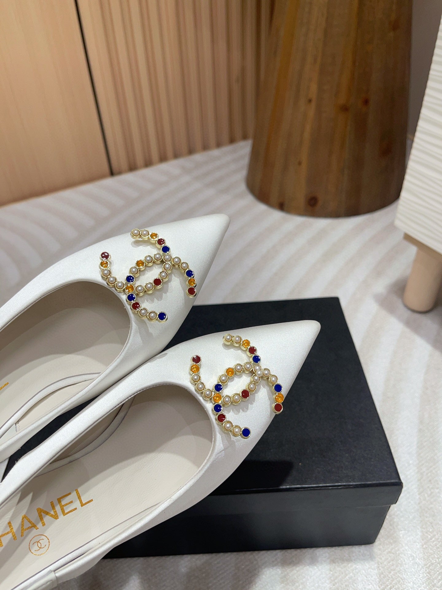 CE-High heel sandals
