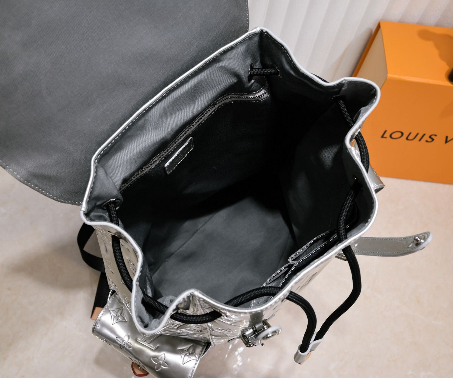 L-Silver Glossy Christopher Backpack