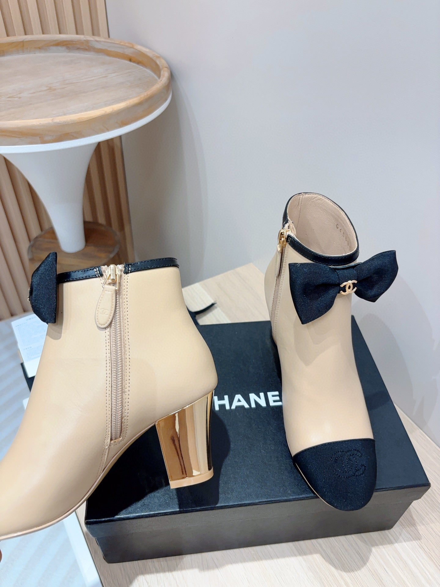 CE-Heel bow short boots