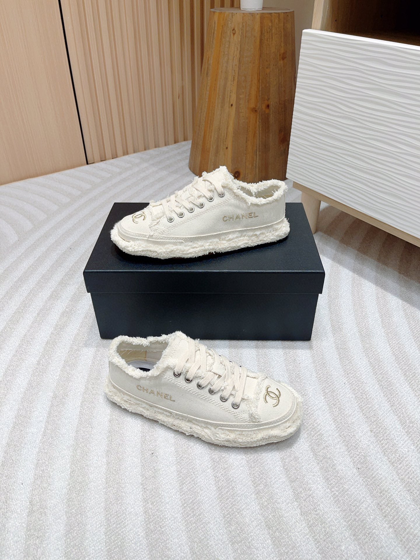 CE-Canvas shoes