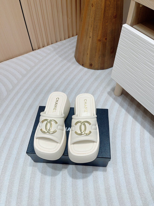 CE-thick bottom slippers