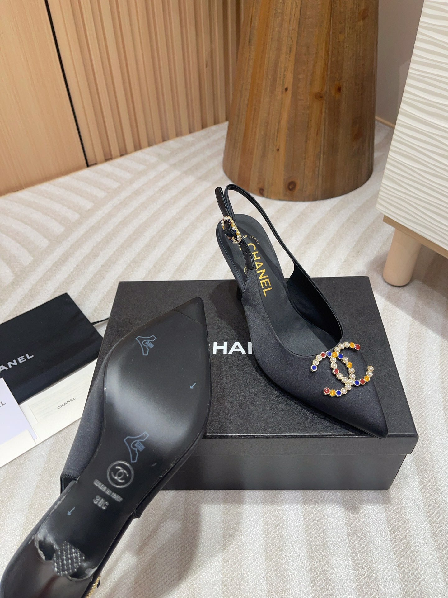 CE-High heel sandals