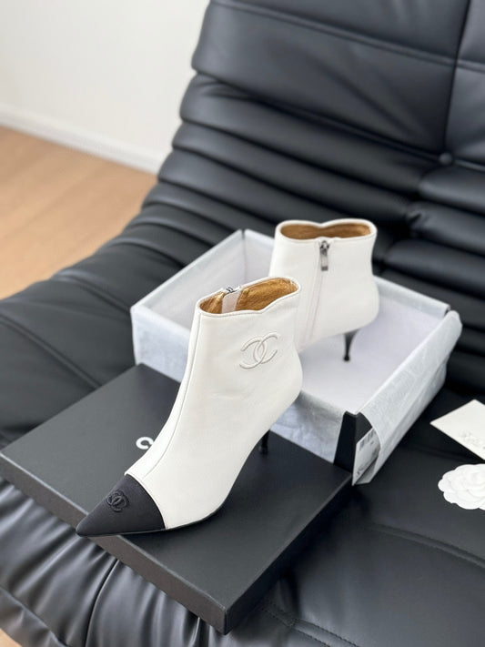 CE-Embroidered short boots